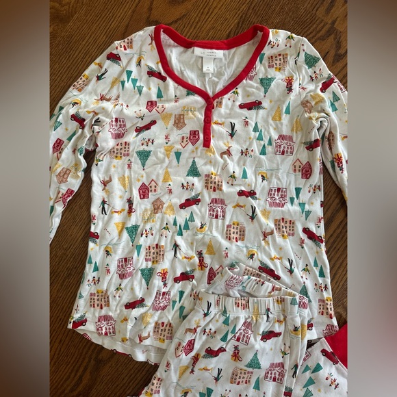 LC Lauren Conrad Women’s Holiday Village Pajama Set - Picture 11 of 12